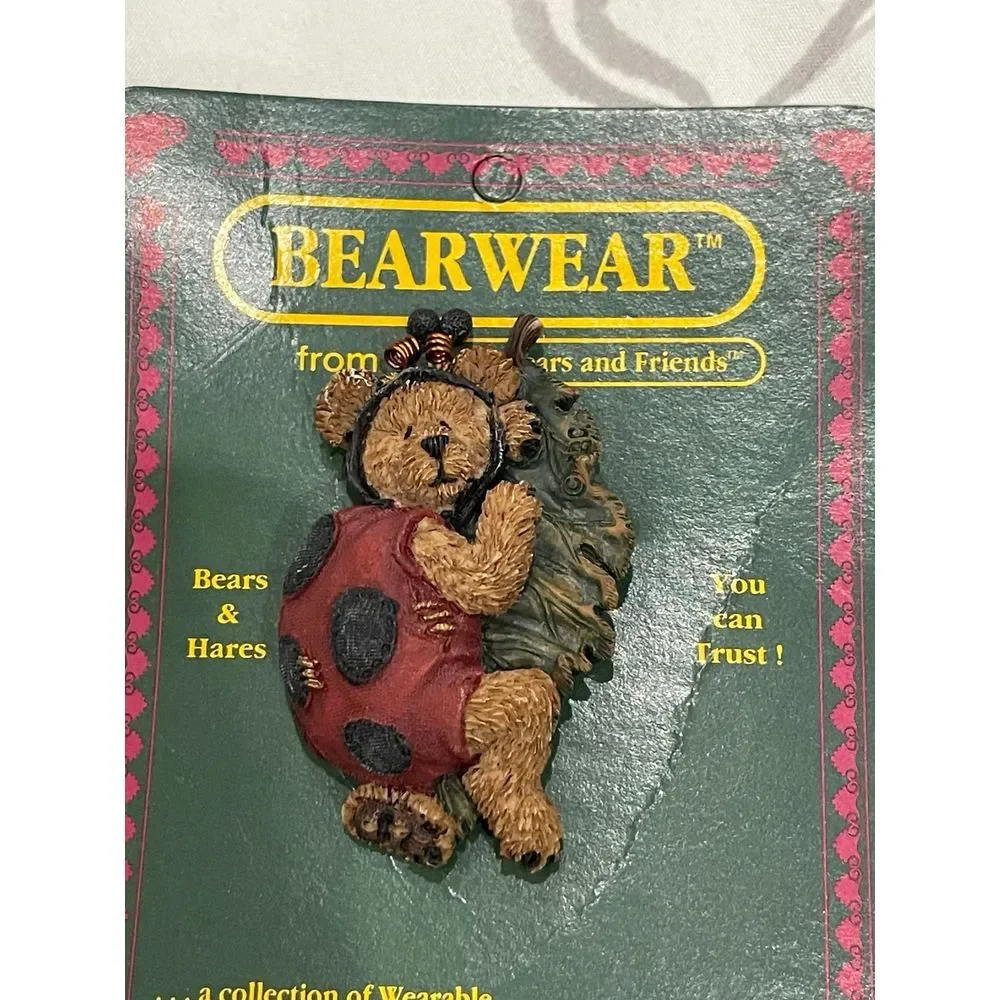 New‎ Boyd Bears and Friends Bearwear Ladybug Pin 1995